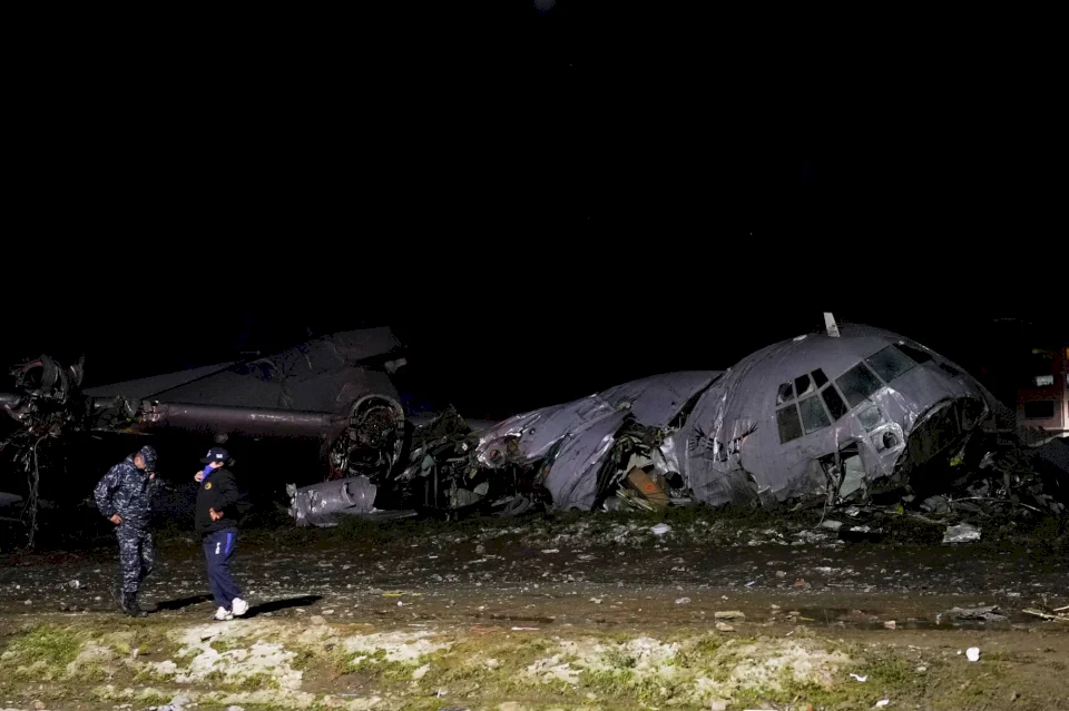At least 15 people killed in military plane crash in Bolivia
