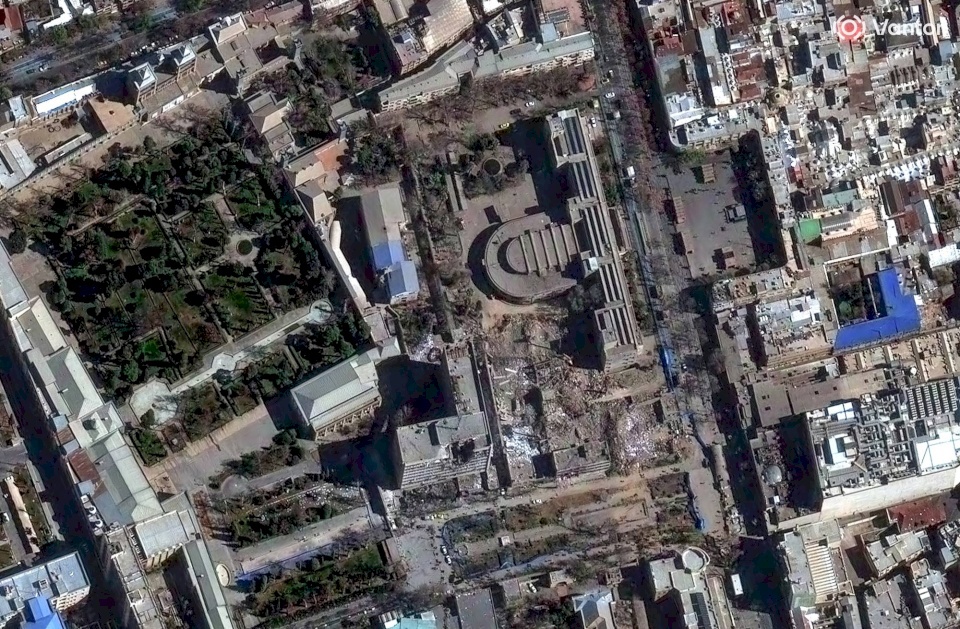 L'armée israélienne annonce la destruction d'un avion de chasse iranien et le lancement de frappes massives sur Téhéran