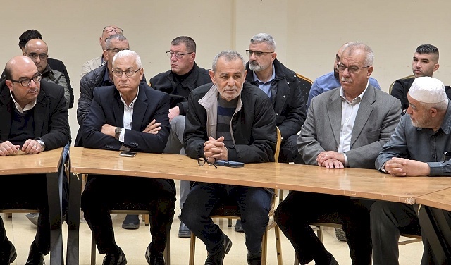 Grève des autorités locales arabes et grève générale à Ar'aba al-Batouf
