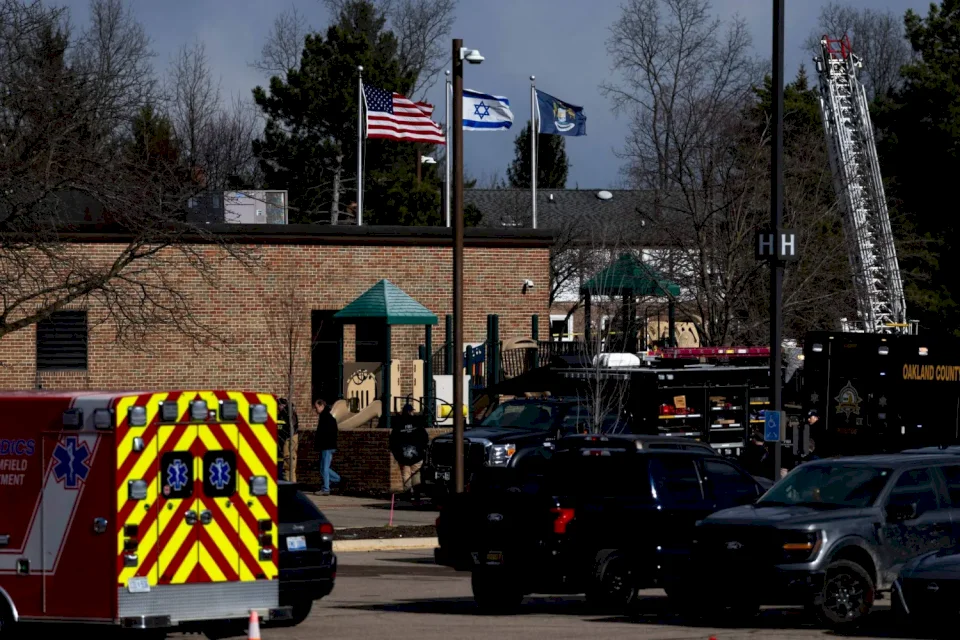 Lebanese Man Kills Family Members after Ramming a Jewish Synagogue in Michigan with Truck