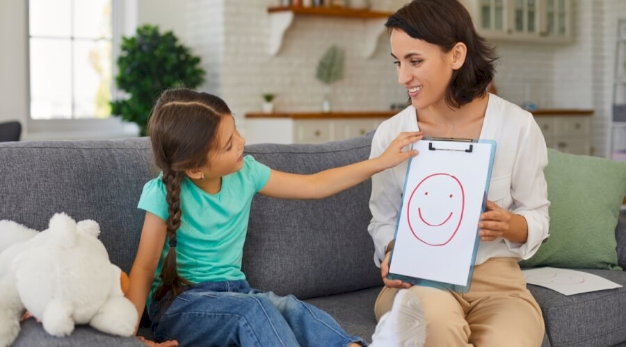 9 أسئلة اطرحها على طفلك لتنمية ذكائه العاطفي