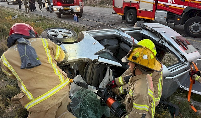 Two men killed and others injured in a road accident on settlement road 505 in the West Bank