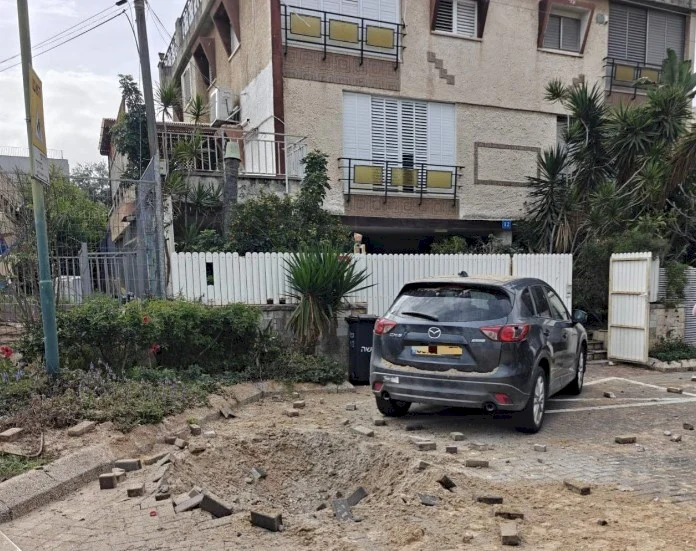 Video: Iranian Missile Causes Damage in South Tel Aviv