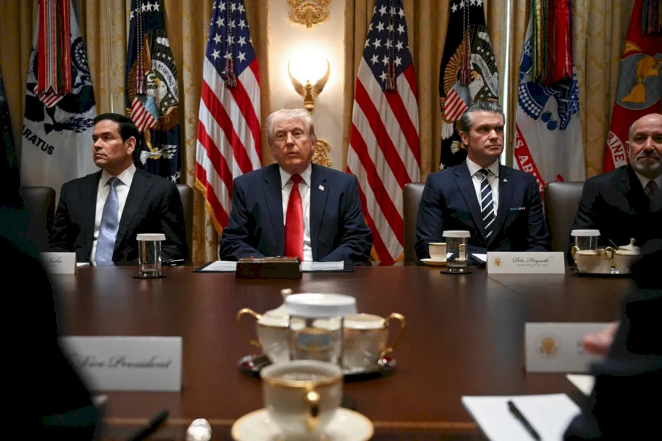 ترمب: الإيرانيون يستجْدوننا للتوصل إلى اتفاق