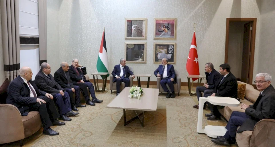 Une délégation palestinienne de haut niveau arrive à Ankara pour discuter de la coopération et des développements politiques