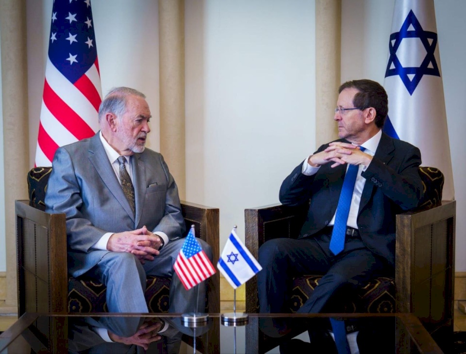 Herzog contre les attaques des colons... et Washington commente : de simples "éléments extrémistes"