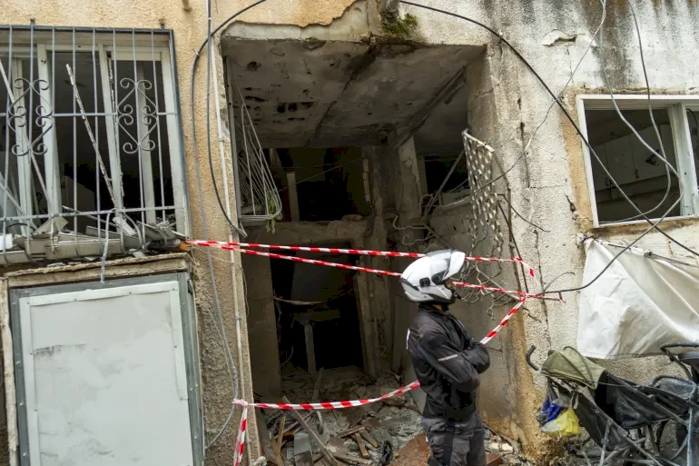 The Broadest Since the Beginning of the War.. An Exceptional Iranian Attack with Cluster Missiles Shakes Israel