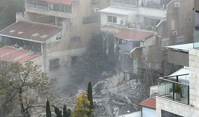 Iranian missile strikes building in Haifa: injured and warnings of possible trapped individuals