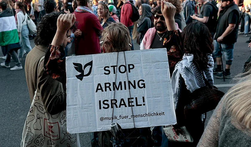 Protests in Germany Against Arming Israel and Converting Volkswagen Factory for Military Production