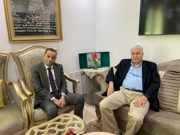 L'ambassadeur Bakr faisant ses adieux à ses collègues à la mission permanente de l'État de Palestine