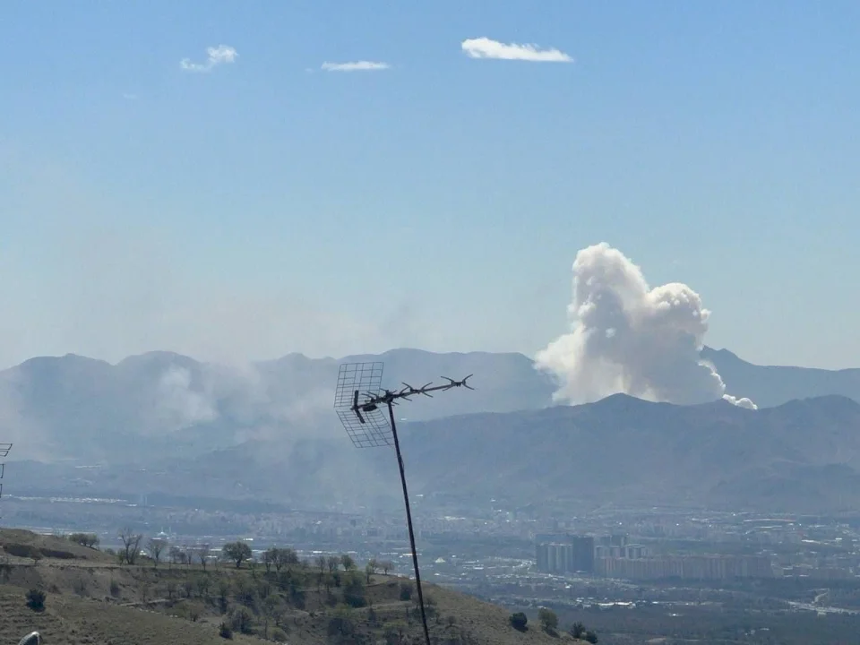 الجيش الإسرائيلي: قصفنا موقعا للبتروكيماويات في شيراز الإيرانية 