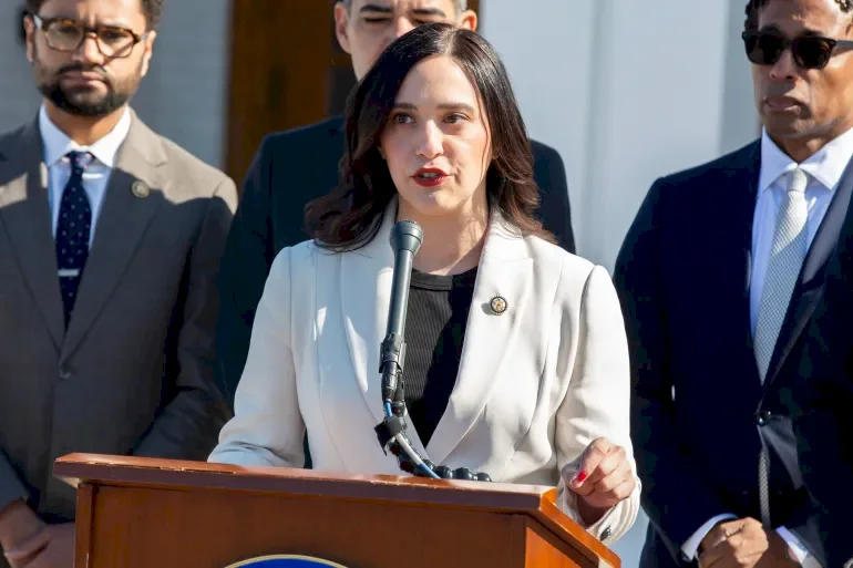 מהלך בקונגרס להדחת שר המלחמה והדרישה להפעלת "תיקון 25" נגד טראמפ