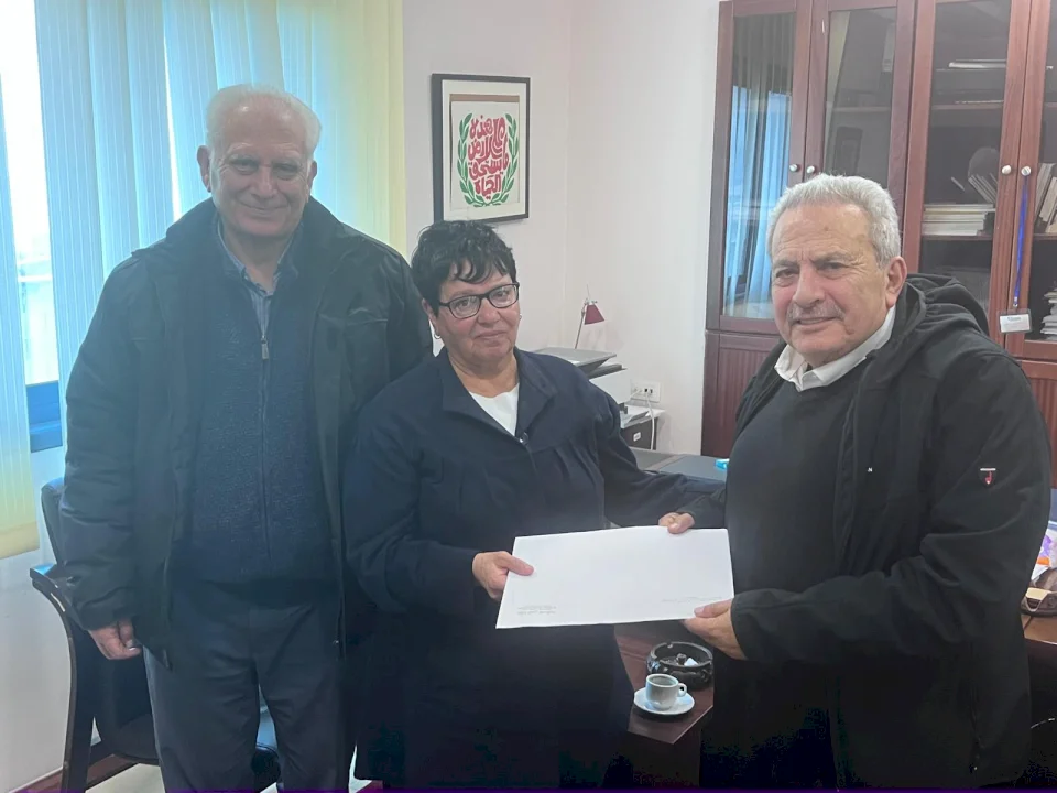 מפלגת الشعب מגישה את ההערות שלה לגבי החוקה הזמנית של מדינת פלסטין