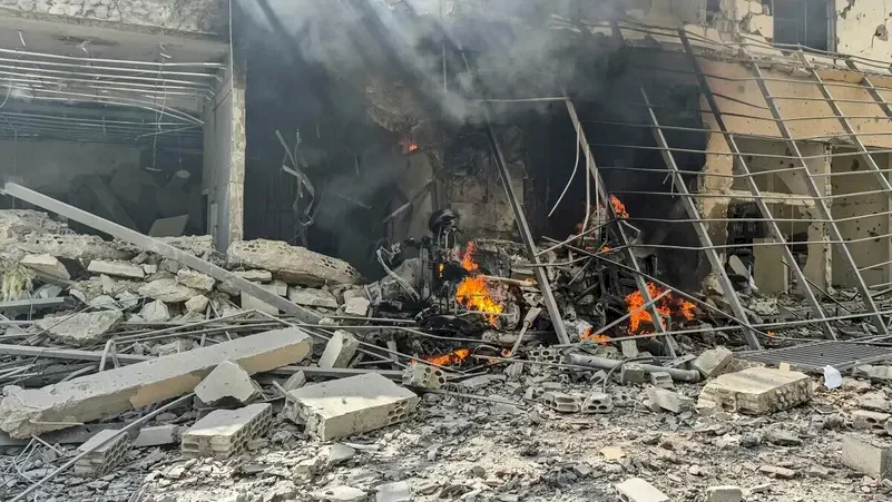 غارات إسرائيلية على لبنان.. واستشهاد 12 من عناصر أمن الدولة
