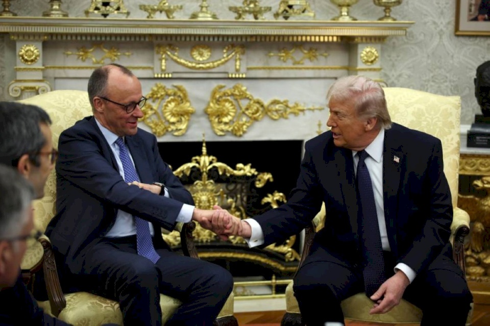 Après les tensions avec Merz.. Trump punit l'Allemagne en "rapatriant les troupes"