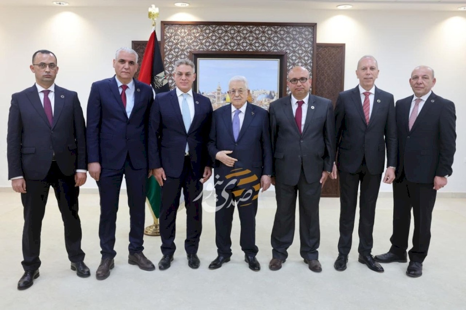 Les membres du conseil d'administration de l'Autorité monétaire prêtent serment devant le président (photos)