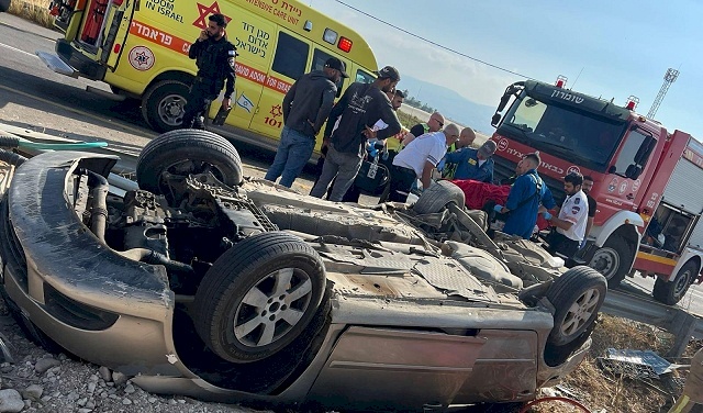 Blessure grave dans un accident de la route sur la route 90 dans la vallée du Jourdain