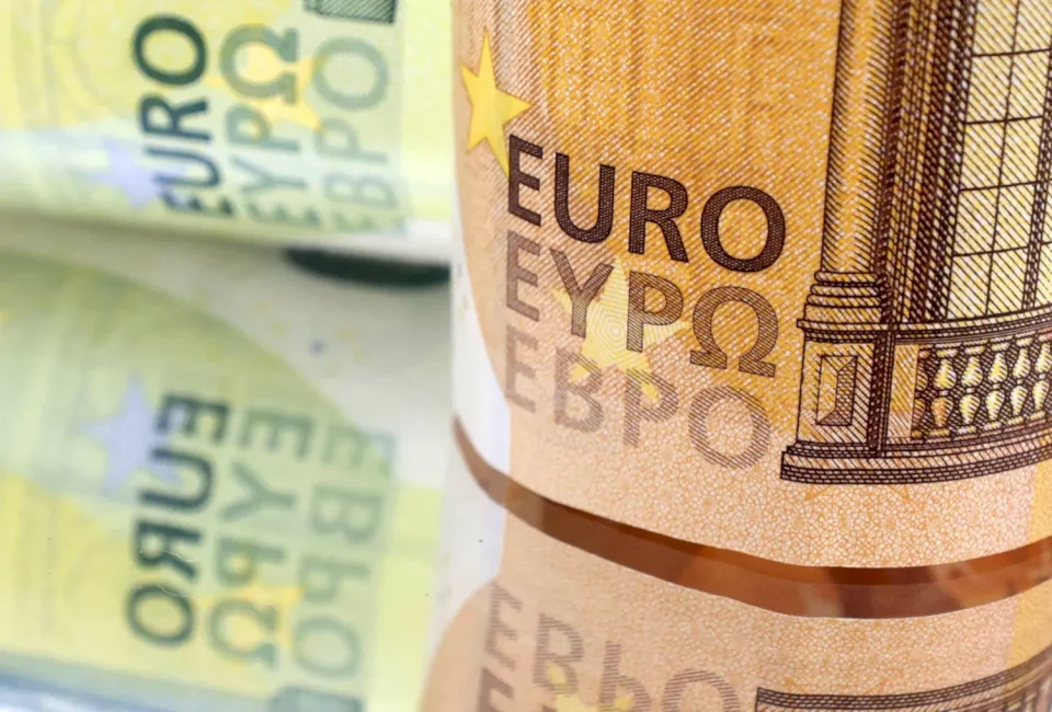 Eurozone Bond Yields Set for First Weekly Increase Since Mid-May