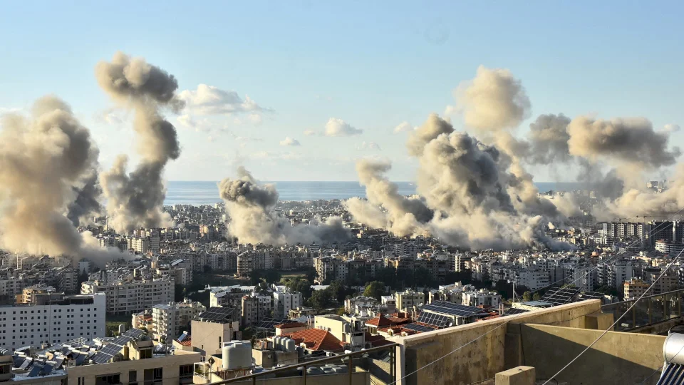 The Israeli Army Attacks the Southern Suburb of Beirut