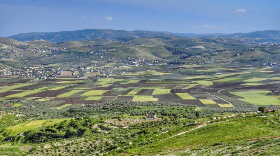 Occupation Closes All Roads Leading to the Agricultural Plain of Arraba South of Jenin