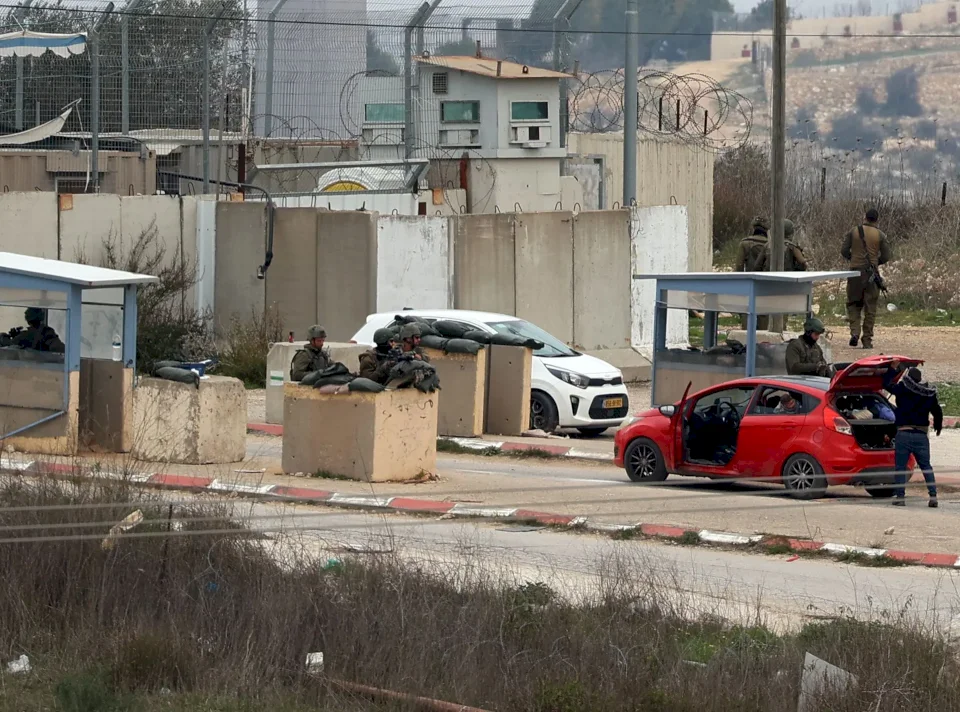 How Does Israel Strangle the Economy of the West Bank?
