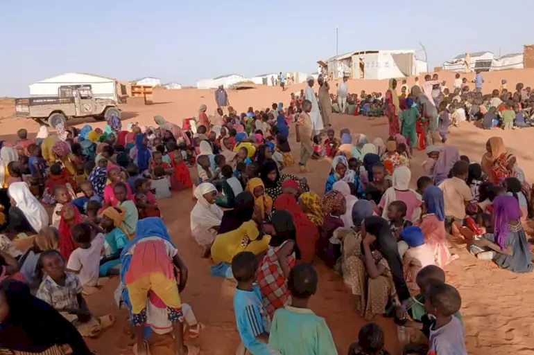مبادرات رغم شح الدعم.. سودانيات يدرن أزمة اللجوء في تشاد