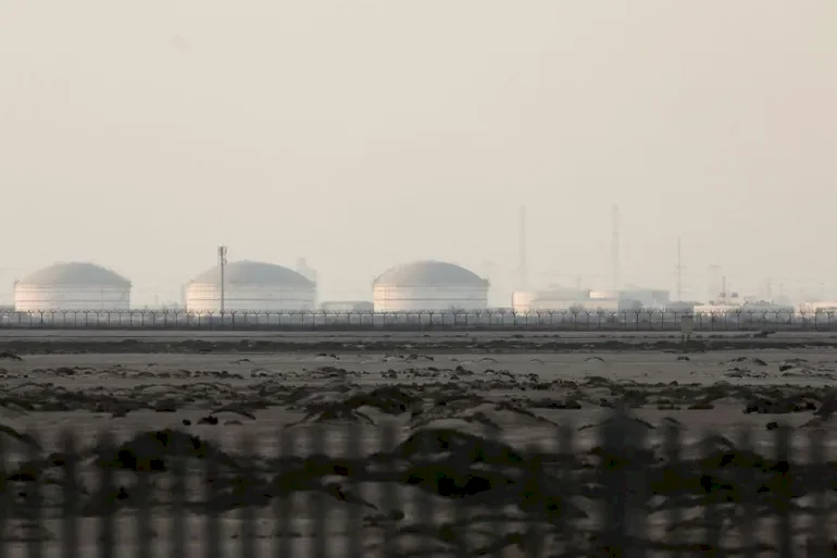 قطر: 54 مصابا و18 مفقودا في انفجار مصنع بمدينة رأس لفان