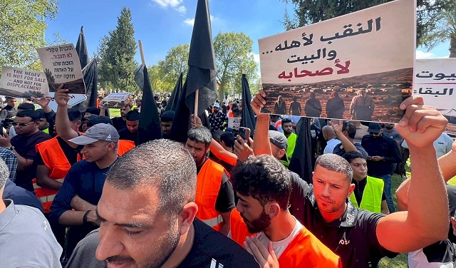 בשם הסיסמה "עמוד הבית".. הפגנה בבאר שבע נגד מדיניות ההרס והגירוש בנגב