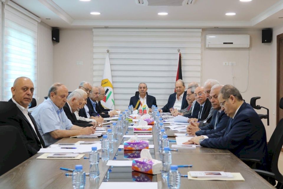 اللجنة التنفيذية لمنظمة التحرير تعقد اجتماعا لمناقشة المستجدات والاستحقاقات الانتخابية المقبلة