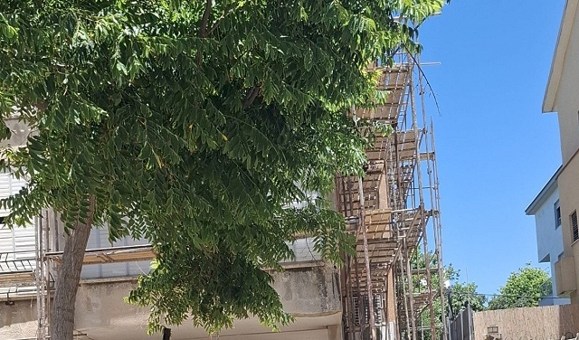 Un ouvrier gravement blessé après être tombé du toit d'un bâtiment à Netanya