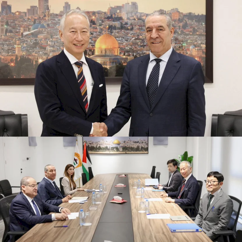 Le cheikh discute avec l'assistant du ministre japonais des affaires étrangères sur les mécanismes d'amélioration de la situation humanitaire à Gaza
