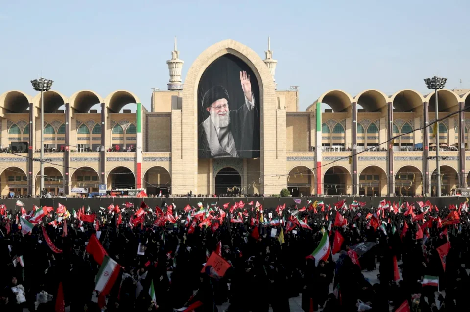 Iran Officially Begins Funeral Ceremonies for Khamenei