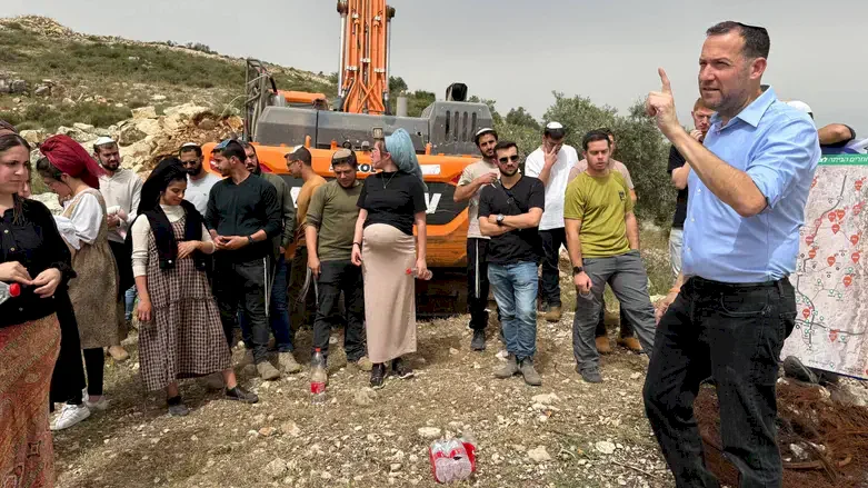 Canal hébreu : 3000 familles se sont enregistrées pour vivre dans 18 nouvelles colonies en Cisjordanie