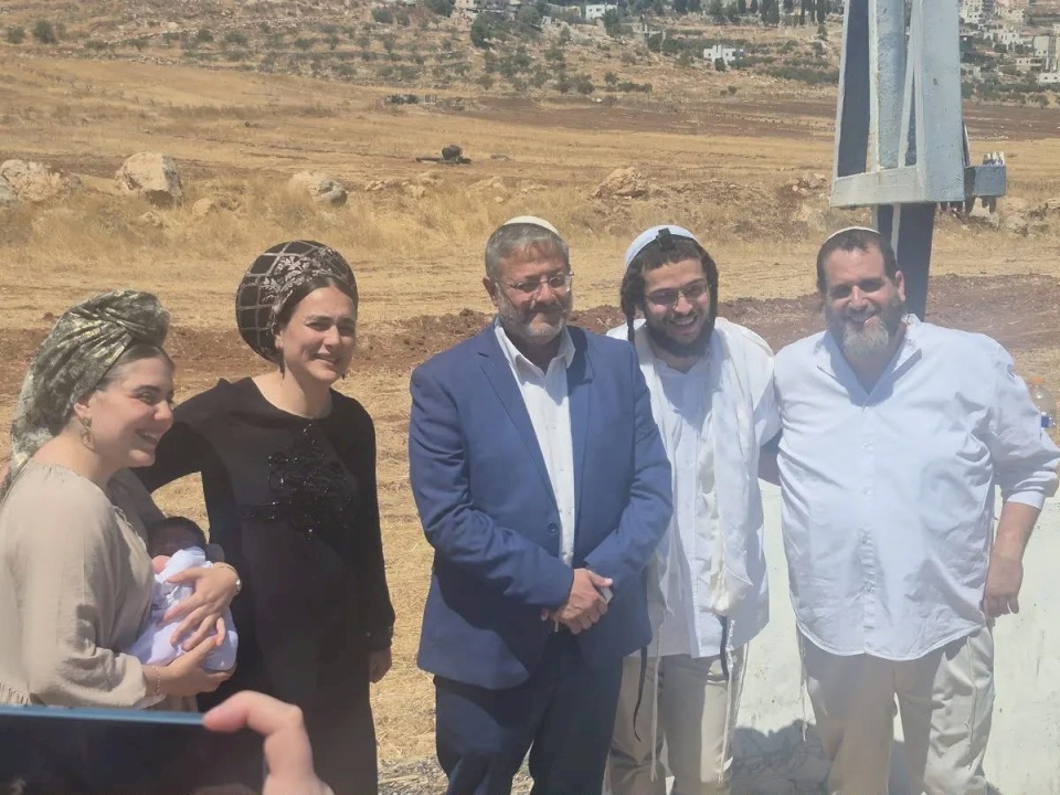 הקיצוני בן גביר פורץ למאגר בצפון מזרח רמאללה