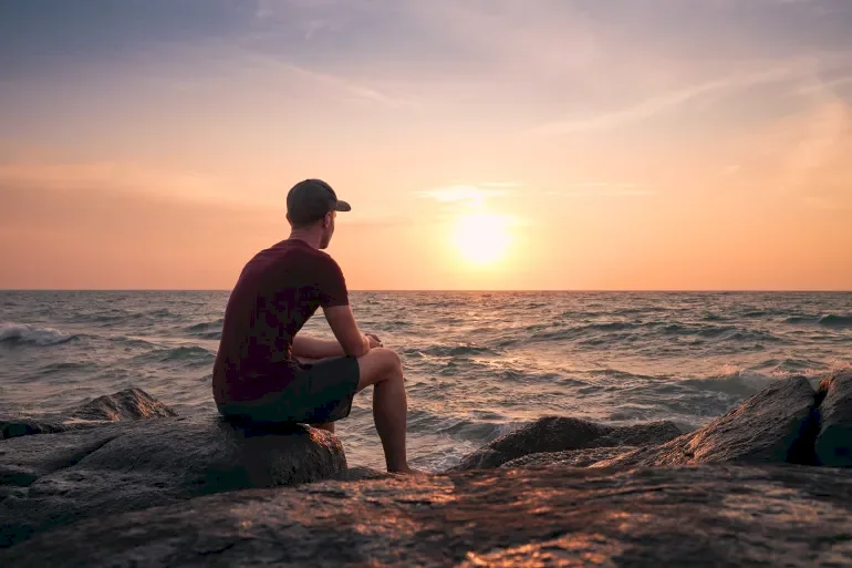 What Happens to Your Brain When You Watch the Sunrise or Sunset? A Study Answers