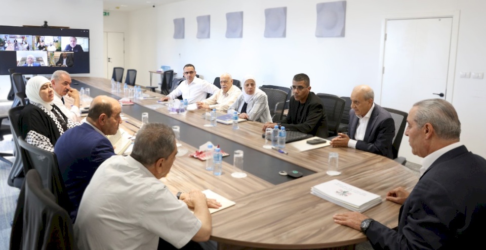 Le comité central du mouvement "Fatah" discute de la situation palestinienne et charge des dirigeants de nouvelles missions