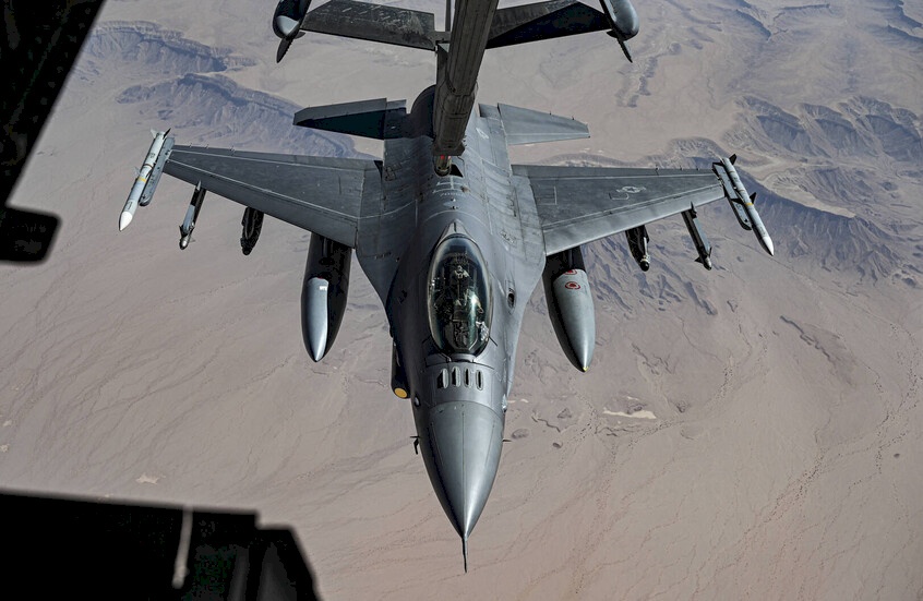 Escalade américaine utilisant le bombardier B-1 contre des cibles du Corps des Gardiens de la Révolution iranien