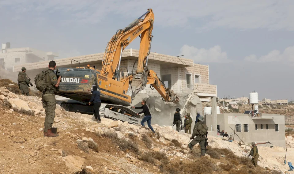 Widespread Escalation.. Occupation Demolishes 9 Homes and 2 Facilities in Jerusalem, Ramallah, and Jenin