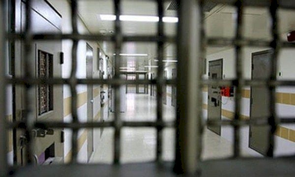 الإفراج عن والدة الشهيد عنكوش بشروط