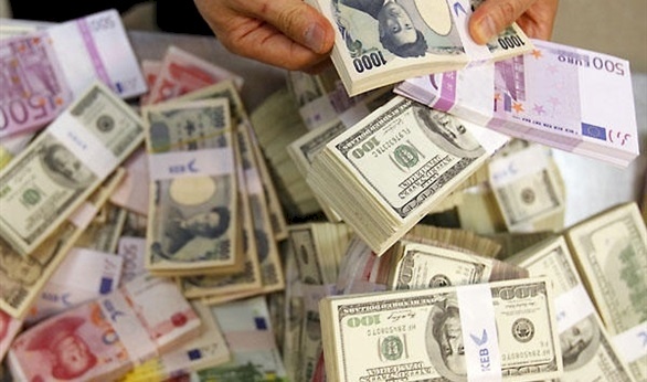 أسعار صرف العملات .. كم سجلت اليوم؟